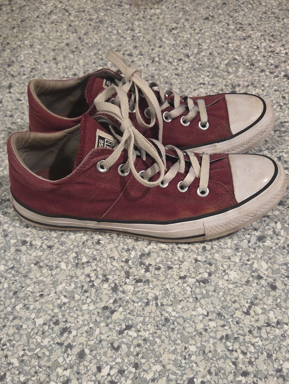 Maroon Converse Shoes Size 9 - Picture 2 of 6